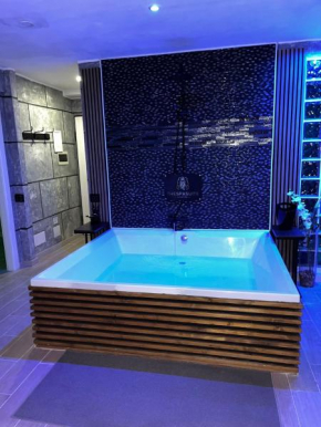 The Spa Suite